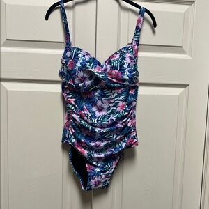 NWT Caribbean Sand Tropical Floral Woman’s One Piece Swimsuit